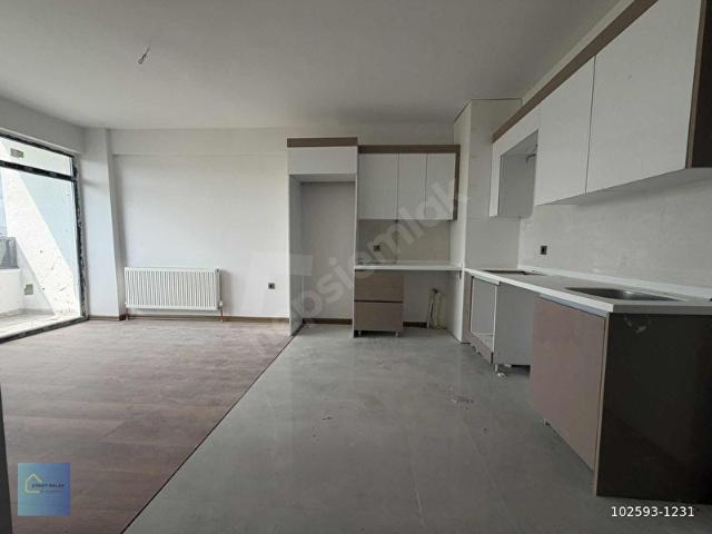 AYKUT EMLAKTAN SATILIK SİTE İÇERİSİNDE 2+1 PURSAKLARDA DAİRE