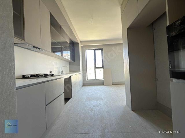 AYKUT EMLAKTAN SATILIK 2 BLOKLU SİTE İÇERİNDE SATILIK DAİRE