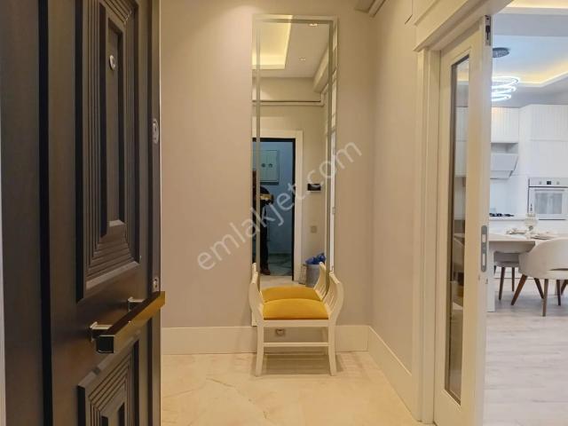Aylık Mezitli Merkezde 3+1 Site Havz Sıfır Kiralık Lüx.