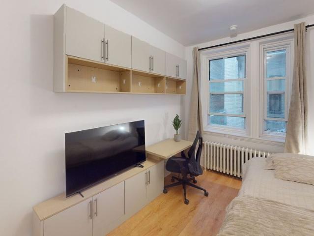 Aylmer Building McGill Furnished Studios for students