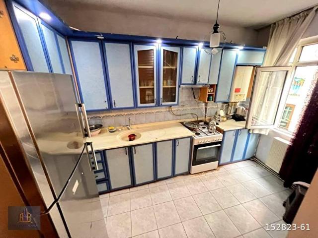 AYR GAYRİMENKULDEN ÇİFTLİK MEVKİSİNDE 2+1 3.KAT 110m2 DOĞALGAZLI BALKONLU FIRSAT DAİRE