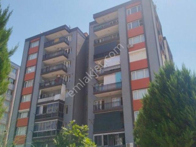 Ayrancılarda Ana Yol Yakını Geniş Ve Ferah 3+1 135m2 Daire