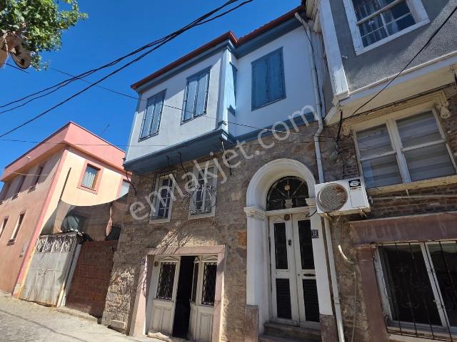 Ayvalık Merkezde Masrafsız Satılık Tarihi Rum Evi