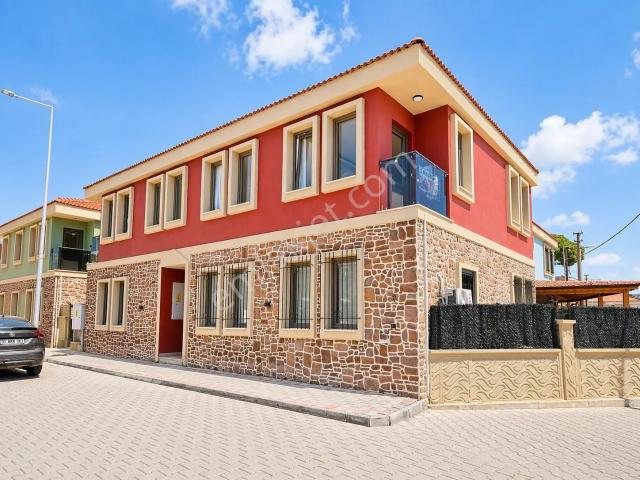Ayvalık Altınovada Satılık Lüks 3+1 Taş Villa