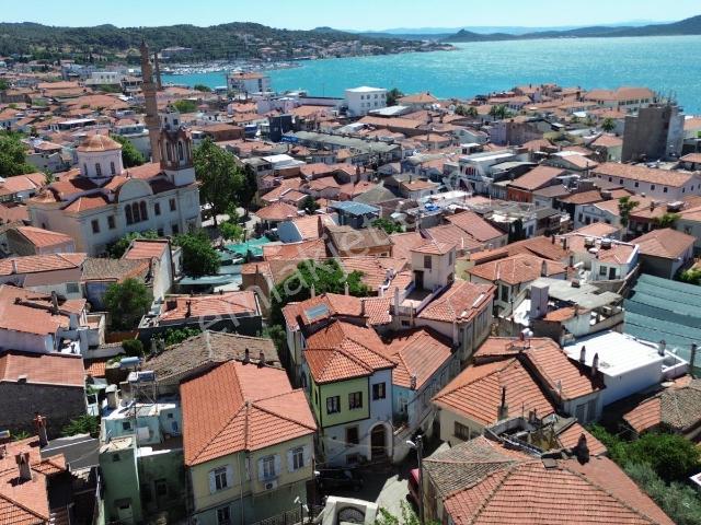 Ayvalık İsmet Paşa Mahallesi'nde 7+1 Satılık Tarihi Rum Evi