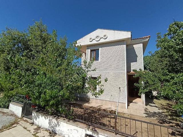 Ayvalıkta Günlük, Haftalık Kiralık Villa 8.000tl