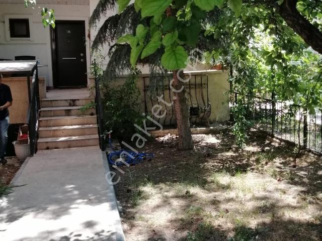 Çayyolu Akşar Evlerinde Satılık Villa boş 4+2