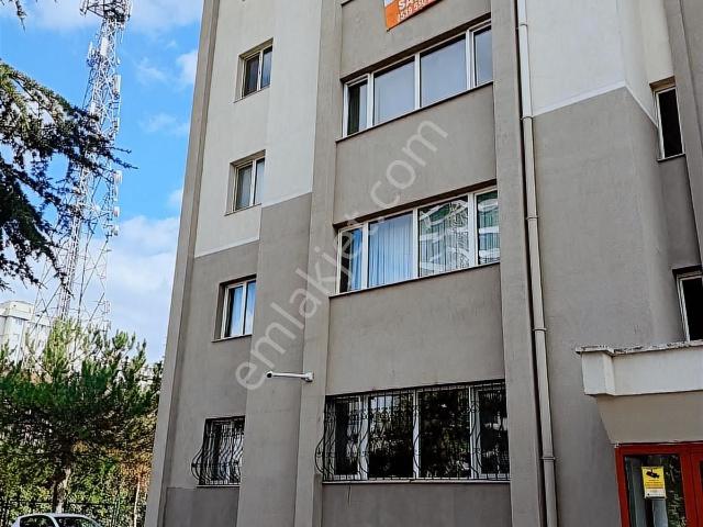 Çayyolunda Muhteşem Konumlu Altan Günalp Sitesinde Boş Satılık