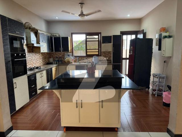 Azaaadi chance deal alert dha phase 5 1000 yards independent bungalow | 3 units | basement | solar installed 1000 yards independent bungalow for sale dha phase 5 | prime location | like new bungalow details plot size: 1000 sq. Yar DHA Phase 5