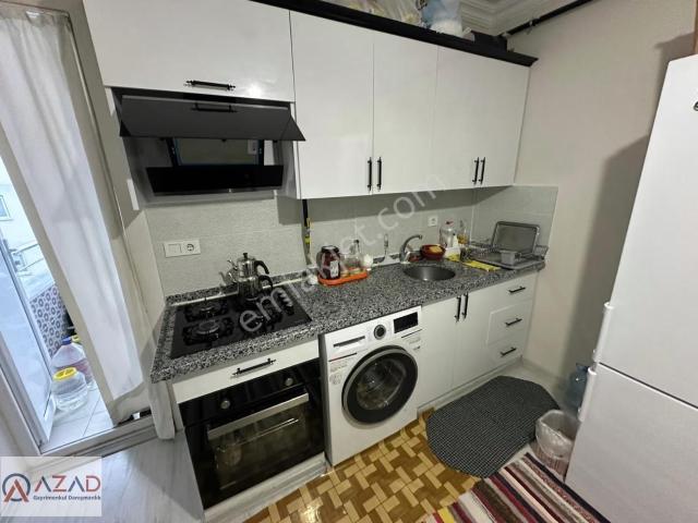 Azad Eyüp Sultan Sağlık Ocagı Civarı 1+1 Apart Daire