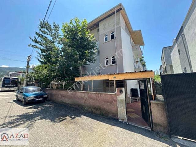 Azad Fatih Mahallesinde 368 M2 Arsa İçerisinde Müstakil Ev