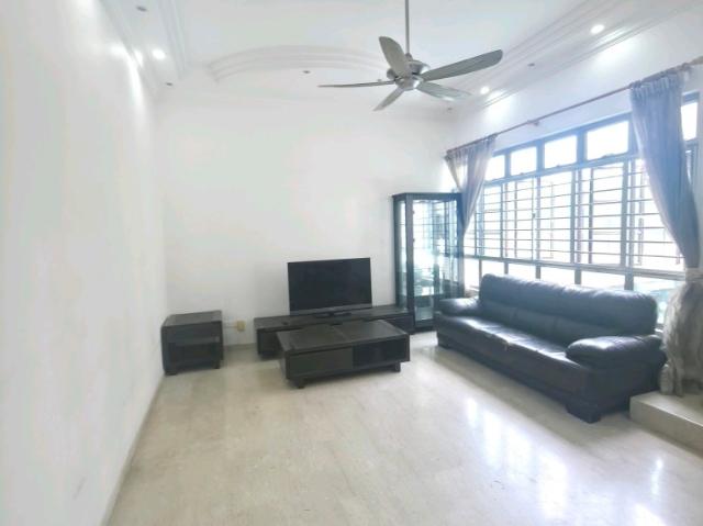 Azalea Park Condo Condominium For Rent, $4,888, 4 Bed 4 Bath 1,507 sqft $3.24 psf