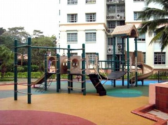Azalea Park Condominium D17, Condominium