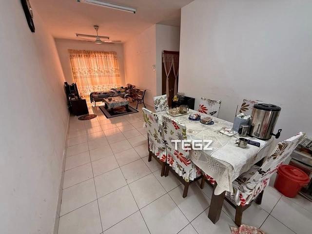 Azaria Apartment Parklands Klang Ground floor Full Loan Below Market