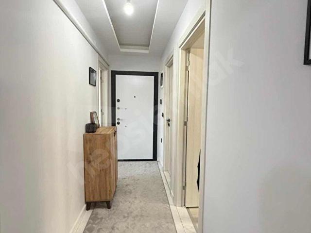 Azelyadan 2+1 ara kat Dgazlı cam balkonlu karanlık odasız