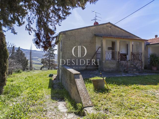 AZIENDA AGRICOLA in VENDITA a CINIGIANO CENTRO