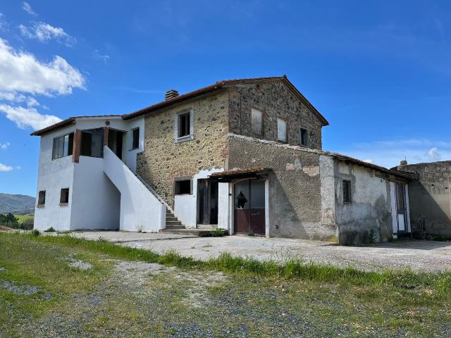 AZIENDA AGRICOLA in VENDITA a MONTECATINI VAL DI CECINA