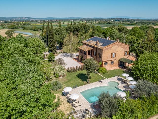 Azienda vitivinicola con agriturismo e 62 ha a Montepulciano 4000m² Montepulciano