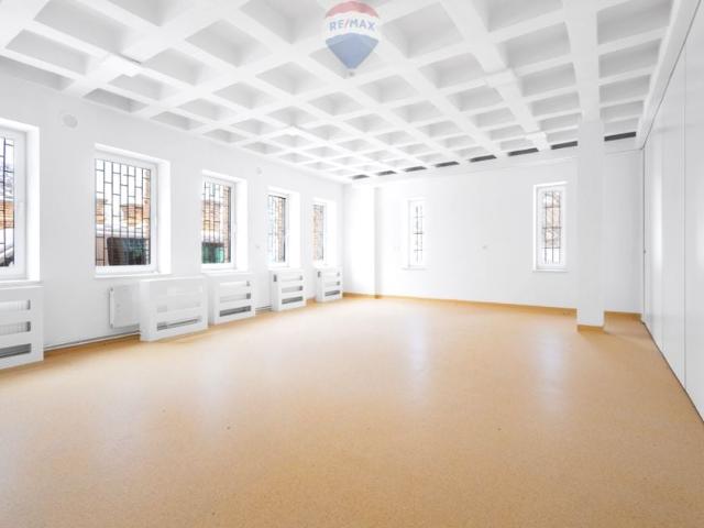 Łazienkowska 690 m², Warszawa