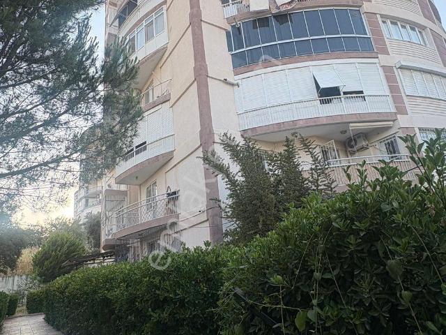 Azur Gayrimenkulden İnönü Mahallesi Ara Kat Satılık 3+1
