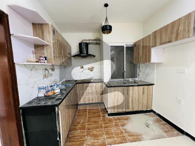B17 Block C1 5 Marla house Available for sale 4th to Fmc Central Park MPCHS Block C1