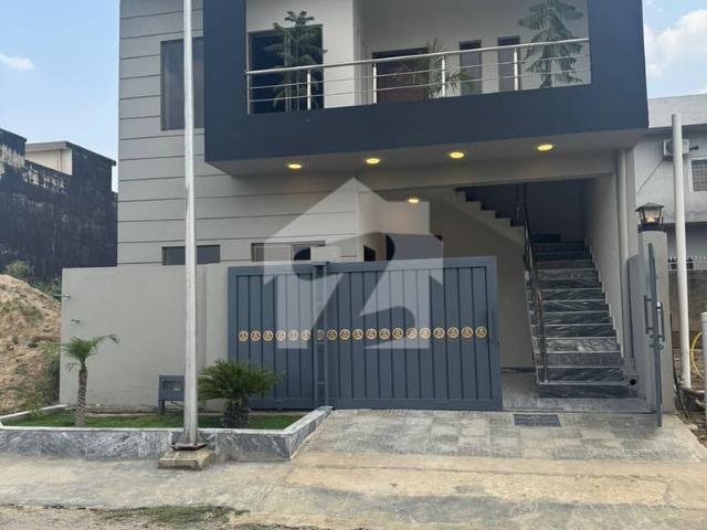 B17 F Block 5 Marla House For Sale