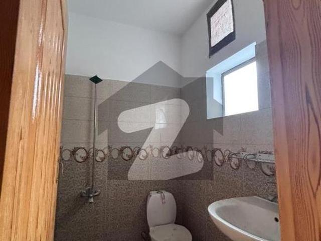 B17/F Block Prime location 2550 House For Sale B 17