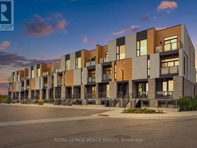 B19 142 Foamflower Place, Waterloo, ON, N2V 0J1 townhouse for lease | Listing ID X13725 | Royal LePage