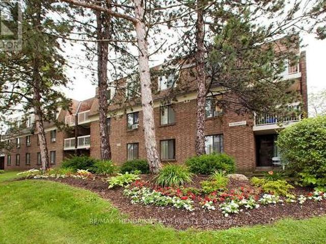 B311 80 Rockwood Avenue, St. Catharines Secord Woods, ON, L2P 3P2 lease for lease | Listing ID X13650 | Royal LePage
