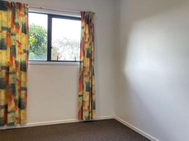 B/32 Station Rd, 1796, Papakura