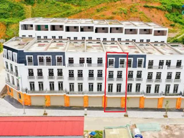 Băn căn Liền kề 4 tầng giáp 5 tòa chung cư Ngay trung tâm hành chính mới Sapa