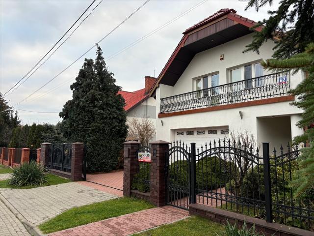 Błonie, 290 m2