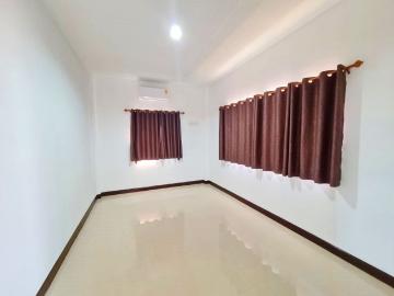 บ้านชั้นเดียว *ขายถูก* SCGทั้งหลัง อายุบ้าน3ปี เลขบ้านสวย ของแถมนับแสนบาท เงียบสงบ โล่งสบาย อากาศดีมาก เดินทางสะดวก เมืองขอนแก่น