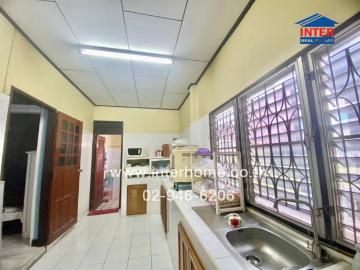 บ้านเดี่ยว+ห้องเช่า 120 ตร.ว. บ้านเดี่ยว+ห้องเช่า ซอยวัดประยูรแยก6 ถนนพหลโยธิน81 ใกล้ตลาดสี่มุมเมือง ถนนลำลูกกา ลำลูกกา ปทุมธานี | Livinginsider