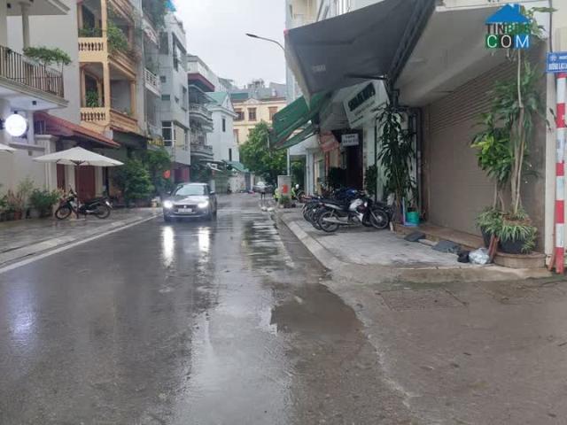 B.án đất Lạc Long Quân, DT70m2, MT4.15m, ngõ thông, ôtô qua nhà, 15m ôtô tránh đỗ 20.4x tỷ