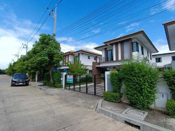 บ้านตกแต่งพร้อมอยู่ สภาพดี หน้าบ้านติดถนนเมนหมู่บ้าน บ้านฟ้ากรีนเนอรี่ ปิ่นเกล้า สาย5 ทำเลดีติดถนนบรมฯ ใกล้เซ็นทรัลพลาซ่า ศาลายา
