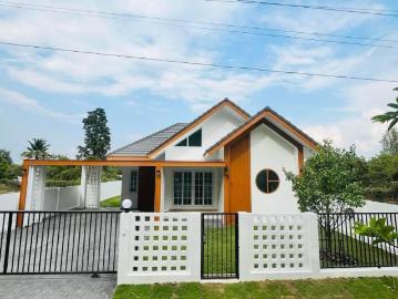 บ้านสร้างใหม่สารภีพื้นที่กว้างมาก