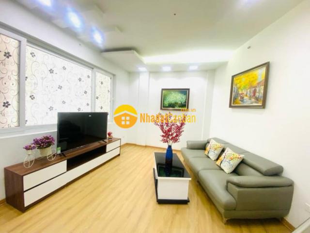 Bạch mai đa tiện ích, full nội thất, dt 30m giá 5.25 tỷ sđcc