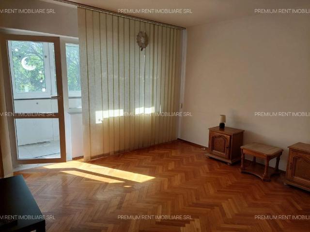 B dul Burebista, garsoniera, 42 mp, etaj 3, BOILER, zugravita