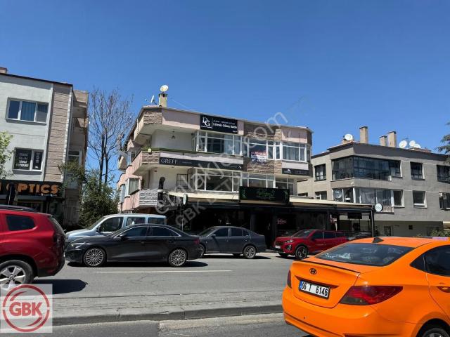 B.esat Uğur Mumcu Caddesi Cepheli Yüksek Tabela Değerli 2+1 Ofis