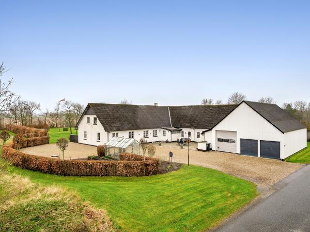 Bækhusevej 140