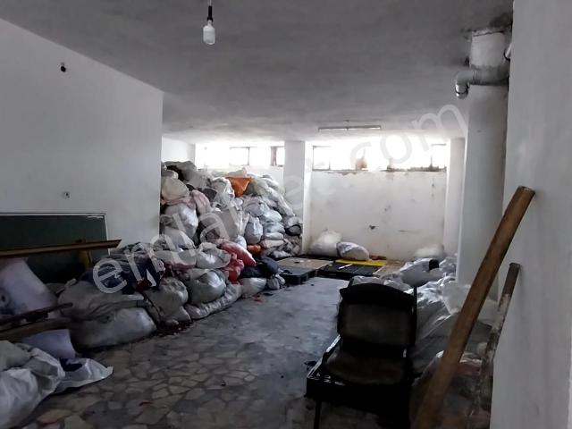 B.paşa Cevatpaşa Mah. Bodrum Kat 140 M² Kiralık İş Yeri