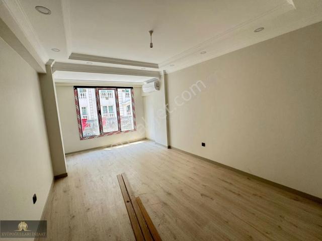 B.paşa Yenidoğan Mah. Cadde Üzeri Sıfır 2+1 97 M2 Kiralık Daire