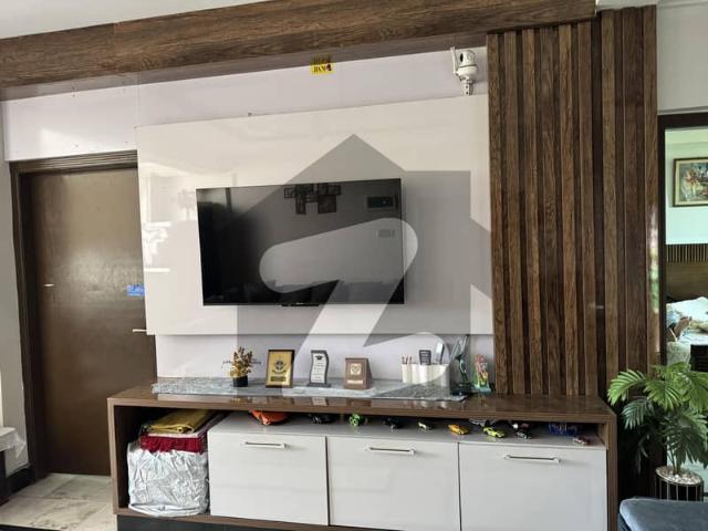 B Type Fully Renovated Top Floor Flat with Roof