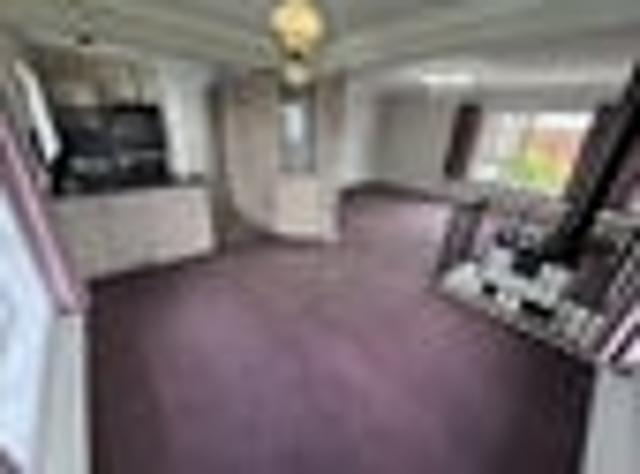 B & T North facing 3 + 1, & Location!