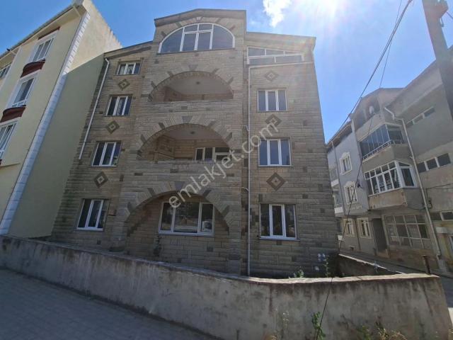 B&u Gayrimenkul'den Şehir Merkezinde Satılık 4 Katlı Bina