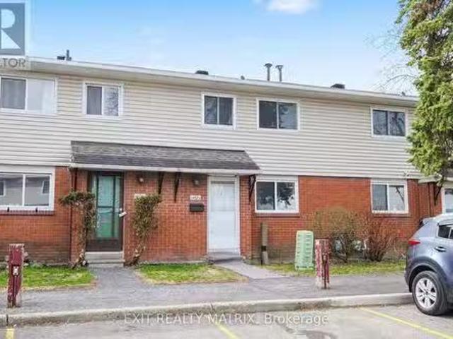 B 1468 Heatherington Road, Ottawa, ON, K1V 6S1 townhouse f.