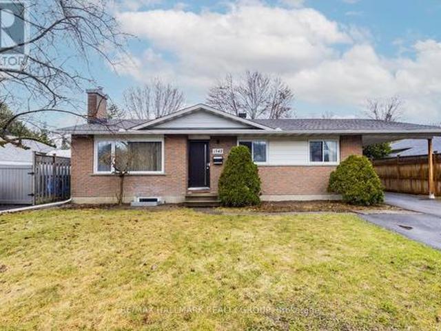 B 1542 St. Georges Street, Ottawa, ON, K1E 1P9 house for lease | Listing ID X13459 | Royal LePage