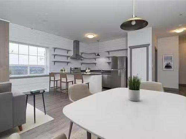 B 16 High St, Ladysmith, BC, V9G 1A4 Single Family Property.
