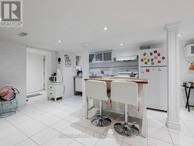 B 1069 College Street, Toronto, ON, M6H 1B2 house for lease | Listing ID C13591 | Royal LePage